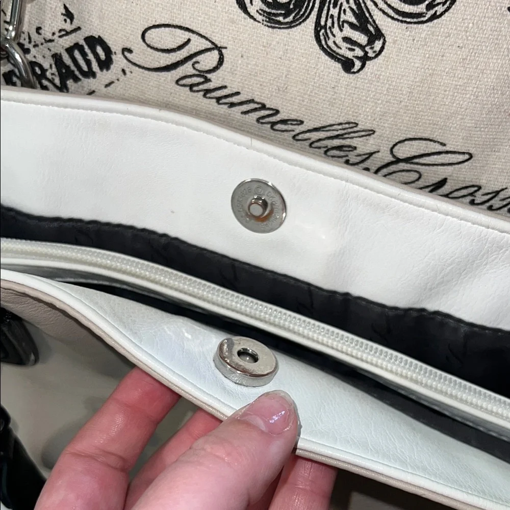 Simply Vera Vera Wang Beige and White Tote Bag - Picture 10 of 10